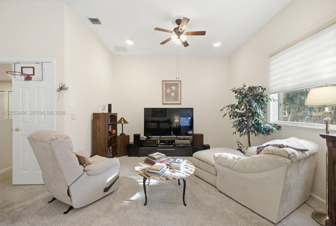 5242 SW 158th Ave, Miramar, FL 33027 Photo