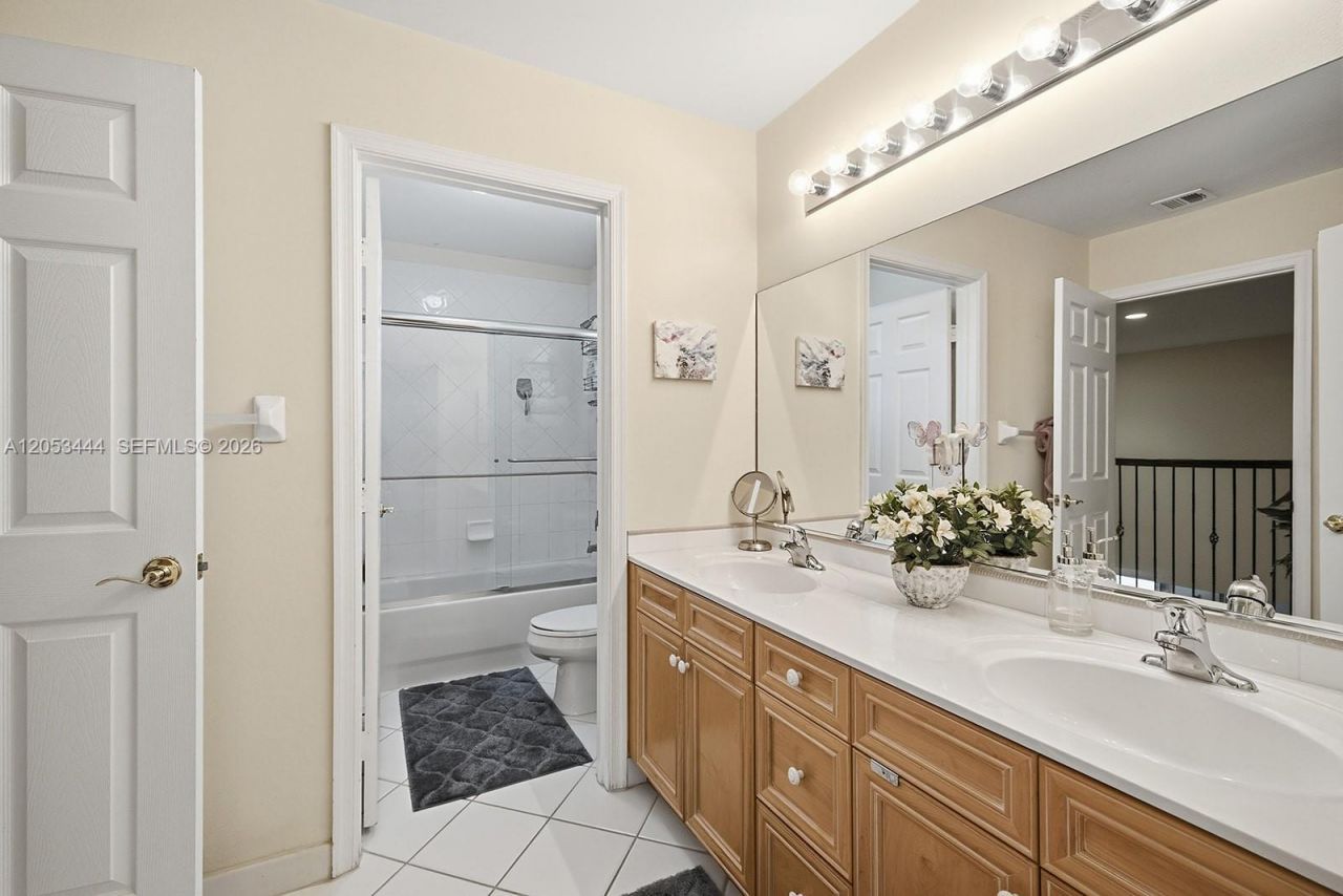 5242 SW 158th Ave, Miramar, FL 33027 Photo