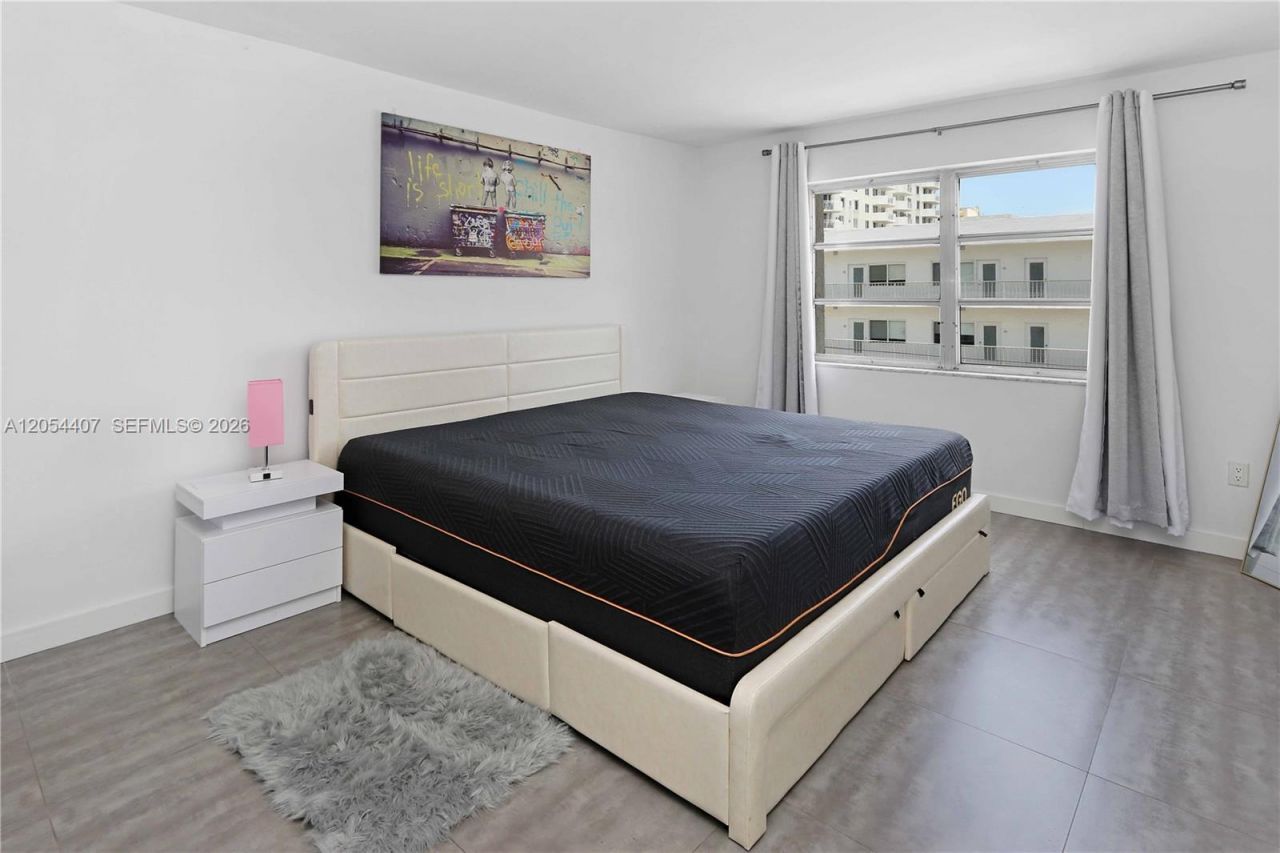 1580 West Ave, Unit 504, Miami Beach, FL 33139 Photo