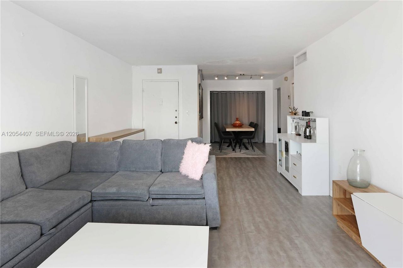 1580 West Ave, Unit 504, Miami Beach, FL 33139 Photo