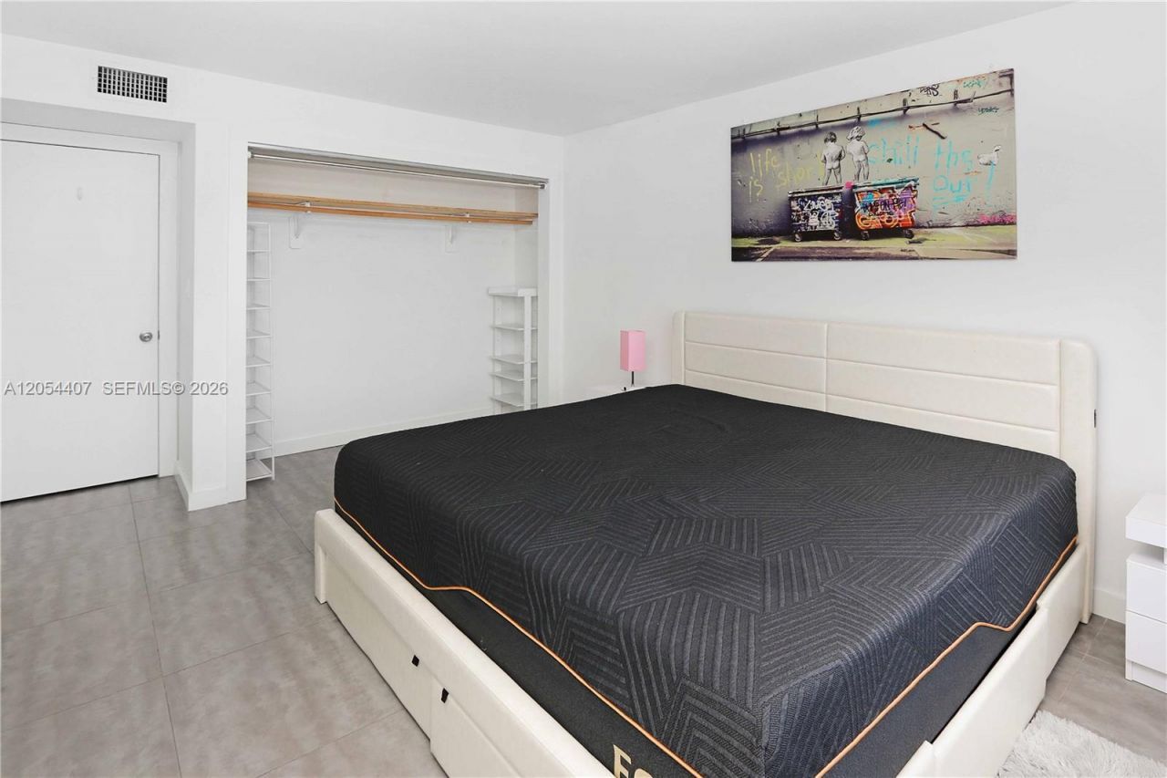 1580 West Ave, Unit 504, Miami Beach, FL 33139 Photo