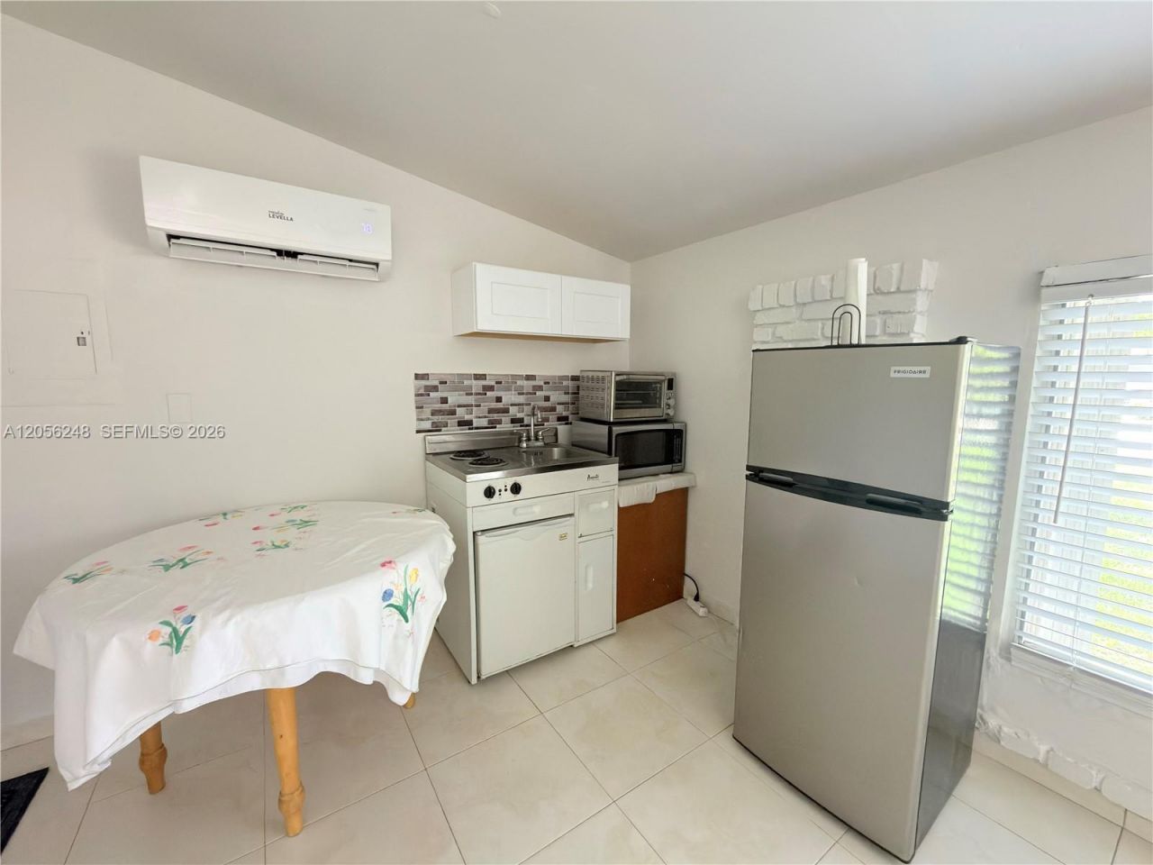 9160 SW 73rd St , Unit B, Miami, FL 33173 Photo