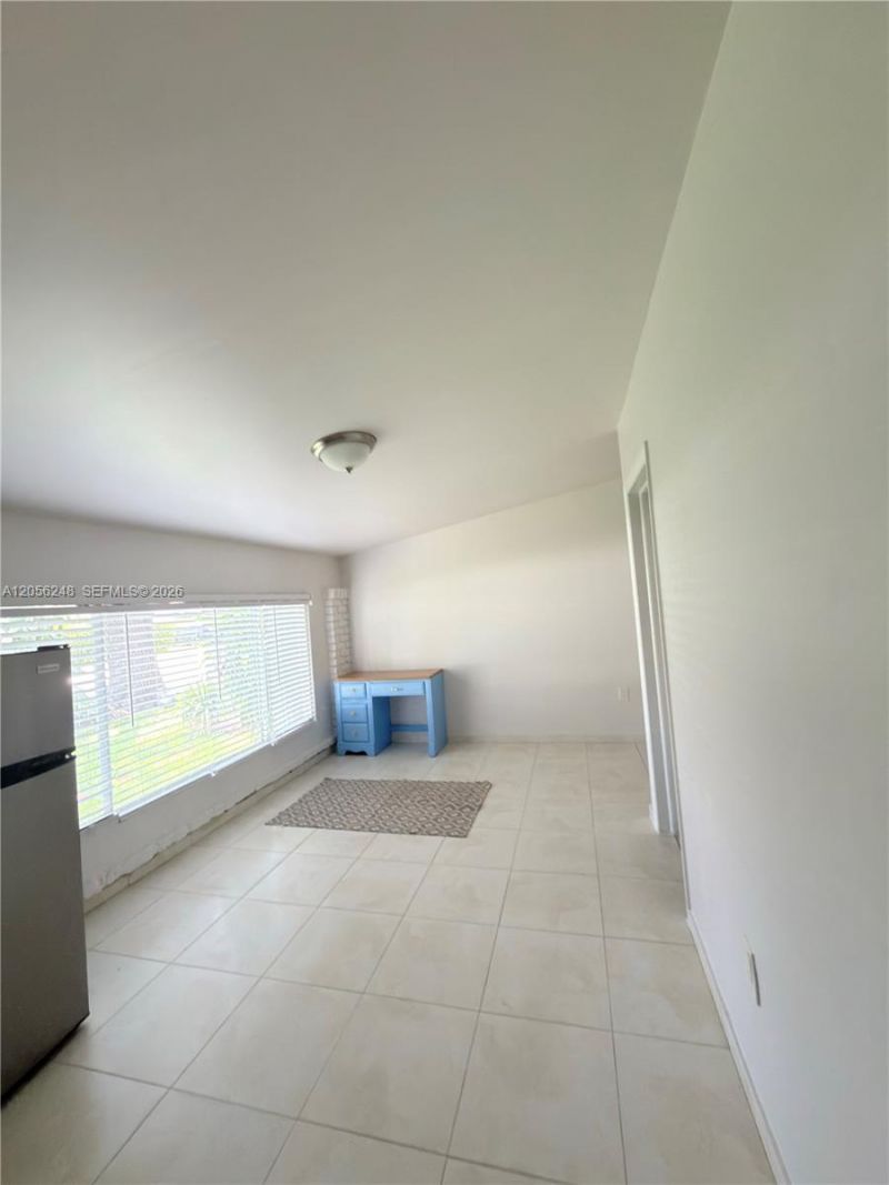 9160 SW 73rd St , Unit B, Miami, FL 33173 Photo