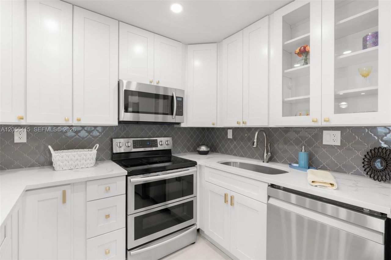 631 N Saxony N , Unit N, Delray Beach, FL 33446 Photo