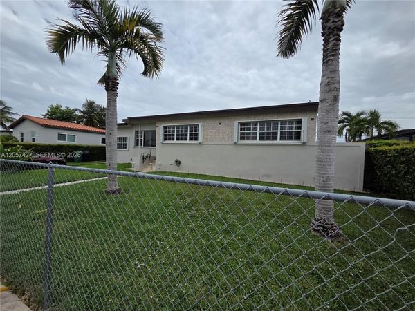 8441 SW 32nd Ter , Miami, FL 33155