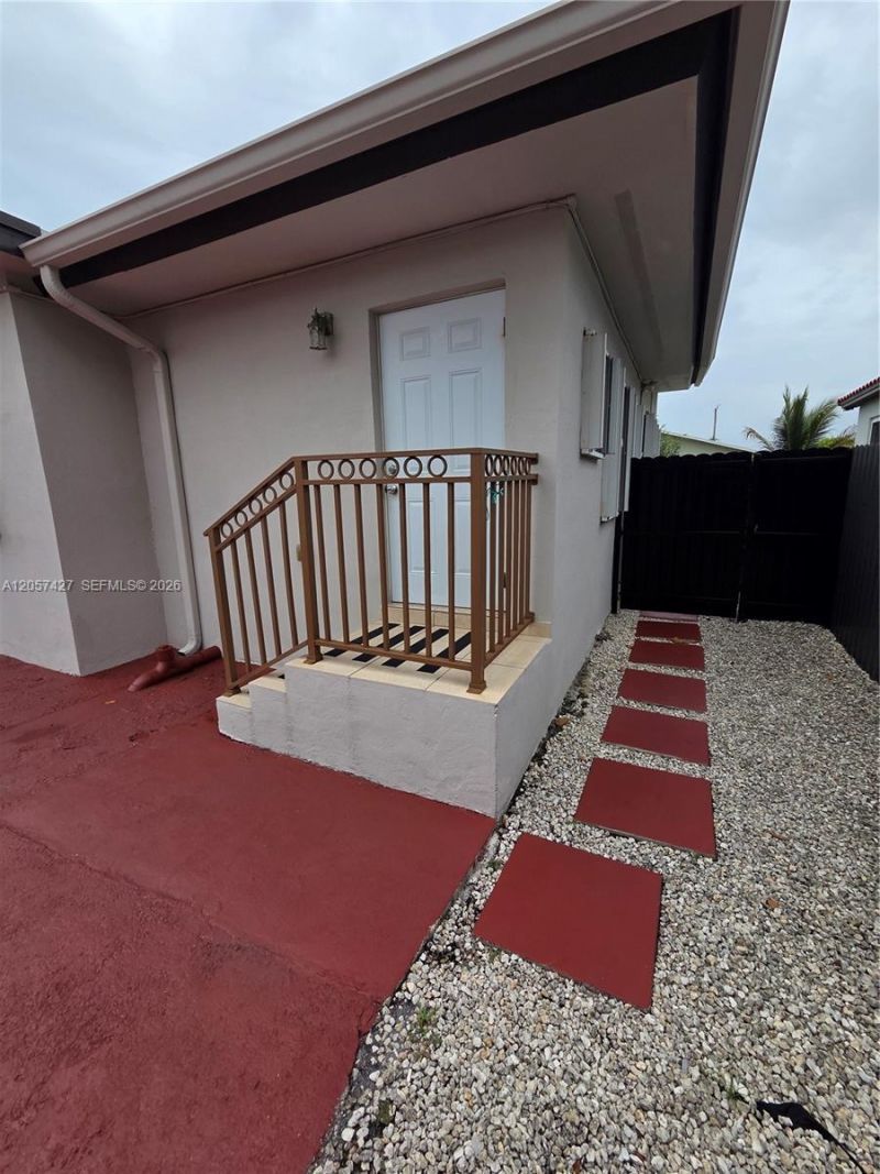 8441 SW 32nd Ter , Miami, FL 33155 Photo