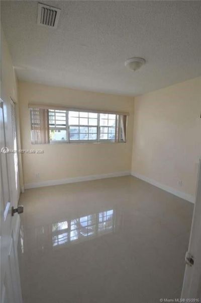 8441 SW 32nd Ter , Miami, FL 33155 Photo