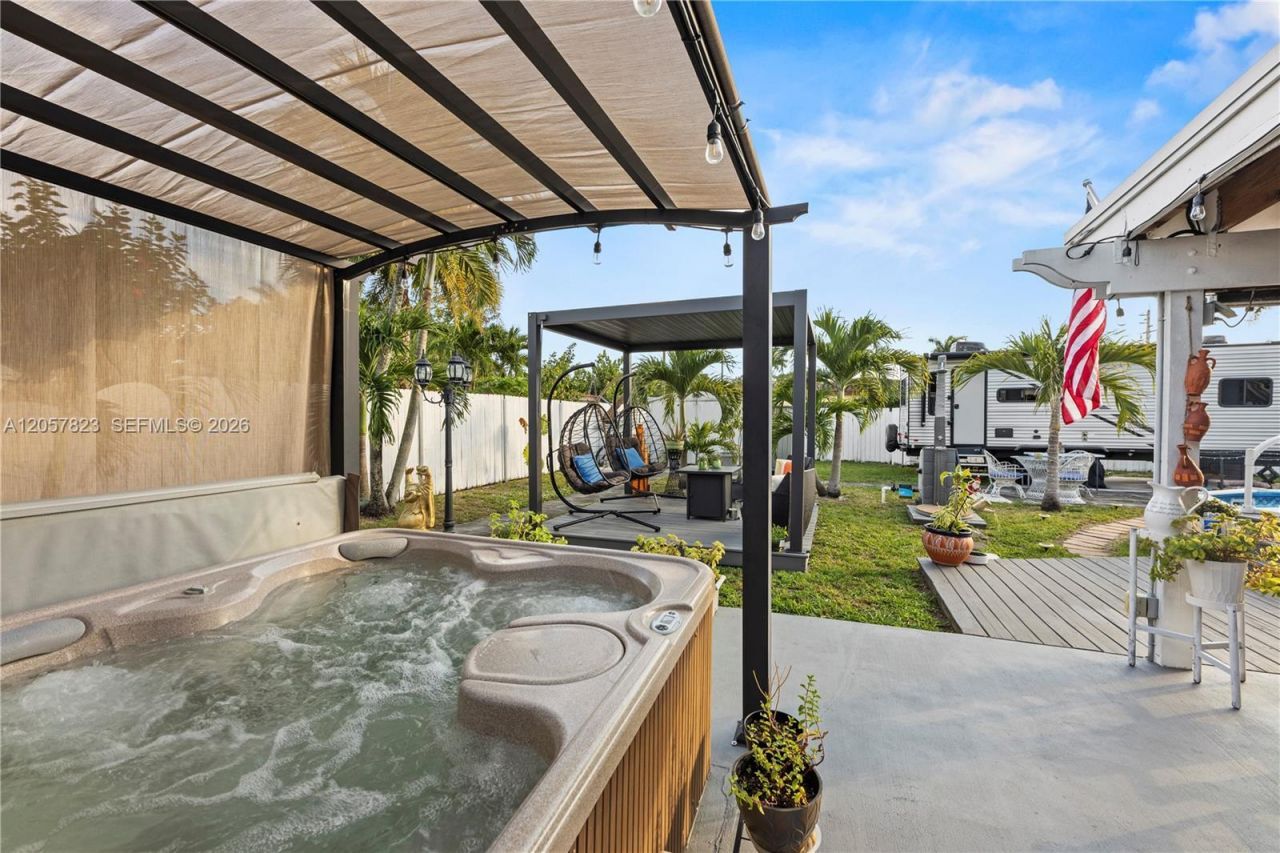 117 SW 6th St , Hallandale Beach, FL 33009 Photo