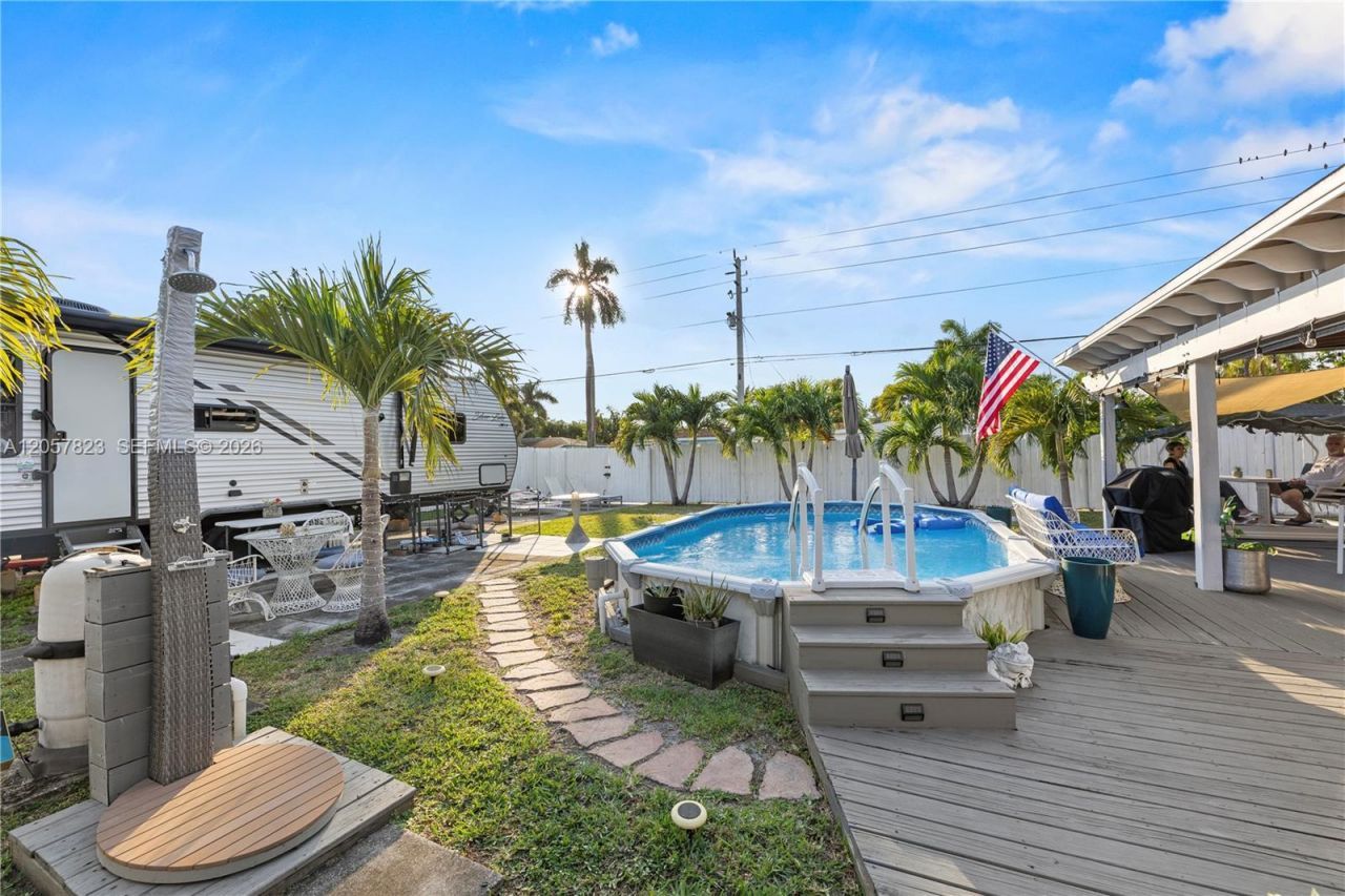 117 SW 6th St , Hallandale Beach, FL 33009 Photo