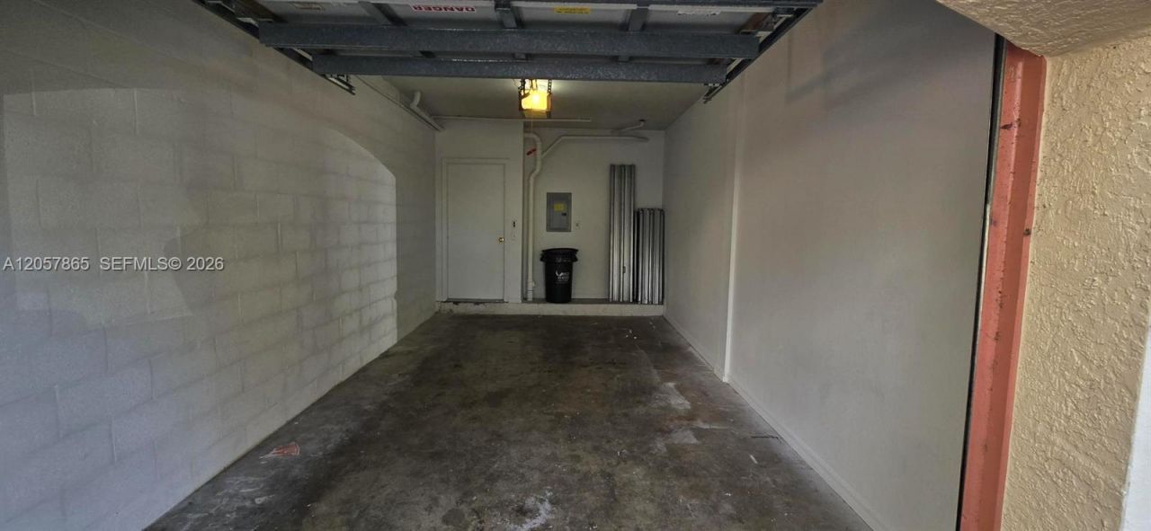2589 Centergate Dr, Unit 202, Miramar, FL 33025 Photo