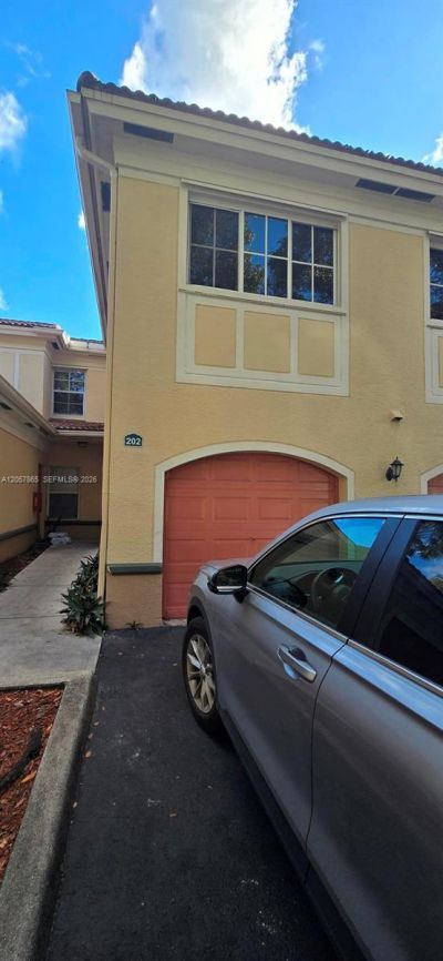 2589 Centergate Dr, Unit 202, Miramar, FL 33025 Photo