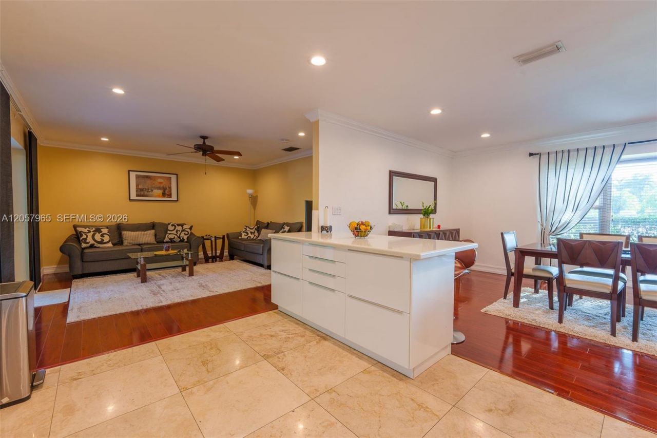 740 Ridgewood Ln , Plantation, FL 33317 Photo
