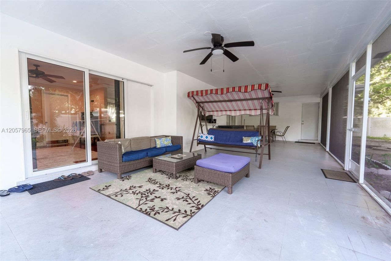 740 Ridgewood Ln , Plantation, FL 33317 Photo