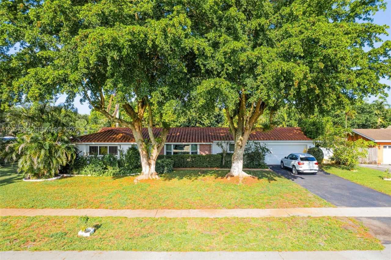 740 Ridgewood Ln , Plantation, FL 33317 Photo