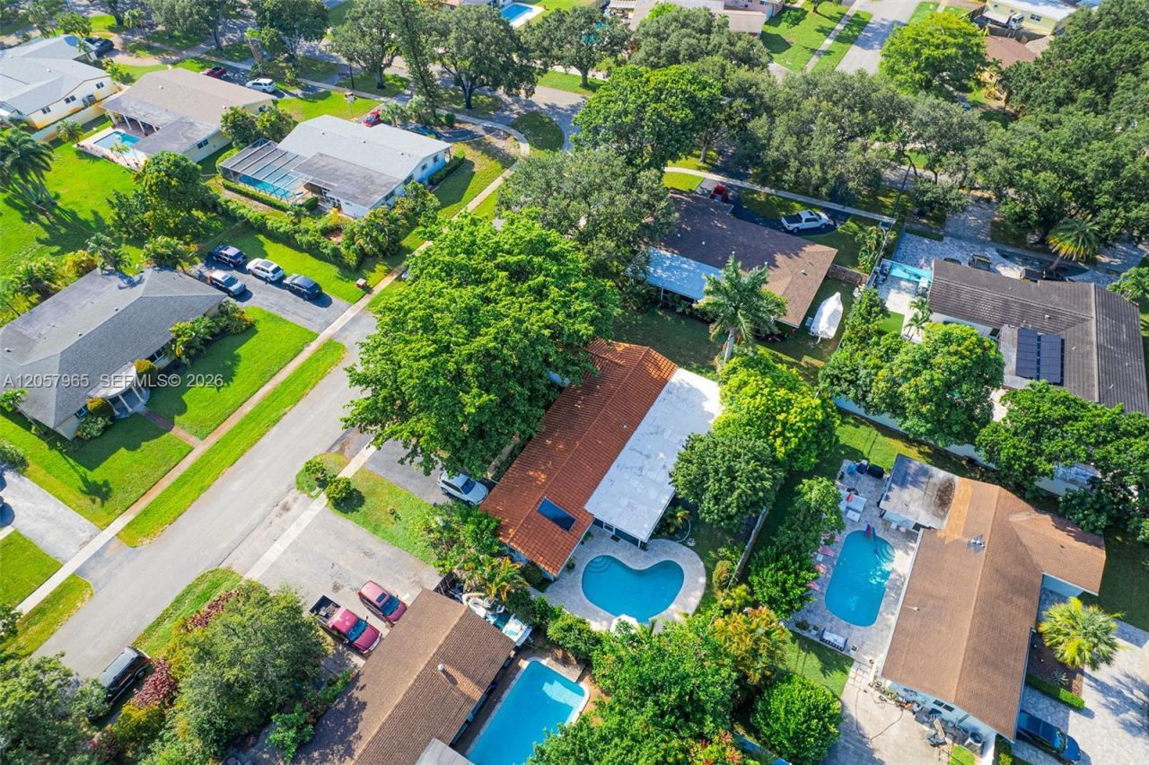 740 Ridgewood Ln , Plantation, FL 33317 Photo