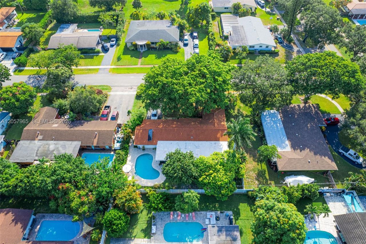 740 Ridgewood Ln , Plantation, FL 33317 Photo
