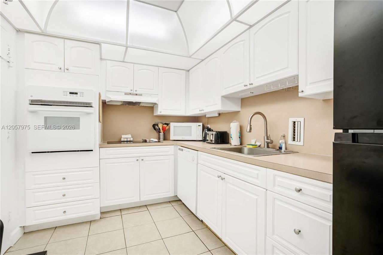 4001 S Ocean Dr, Unit 7P, Hollywood, FL 33019 Photo