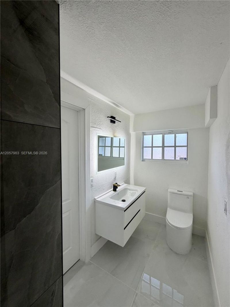 19730 NW 3rd Ct, Miami Gardens, FL 33169 Photo