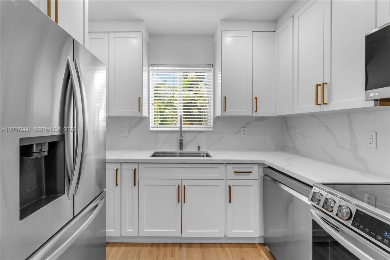 2031 SW 66th Ave , Unit 2031, West Miami, FL 33155 Photo