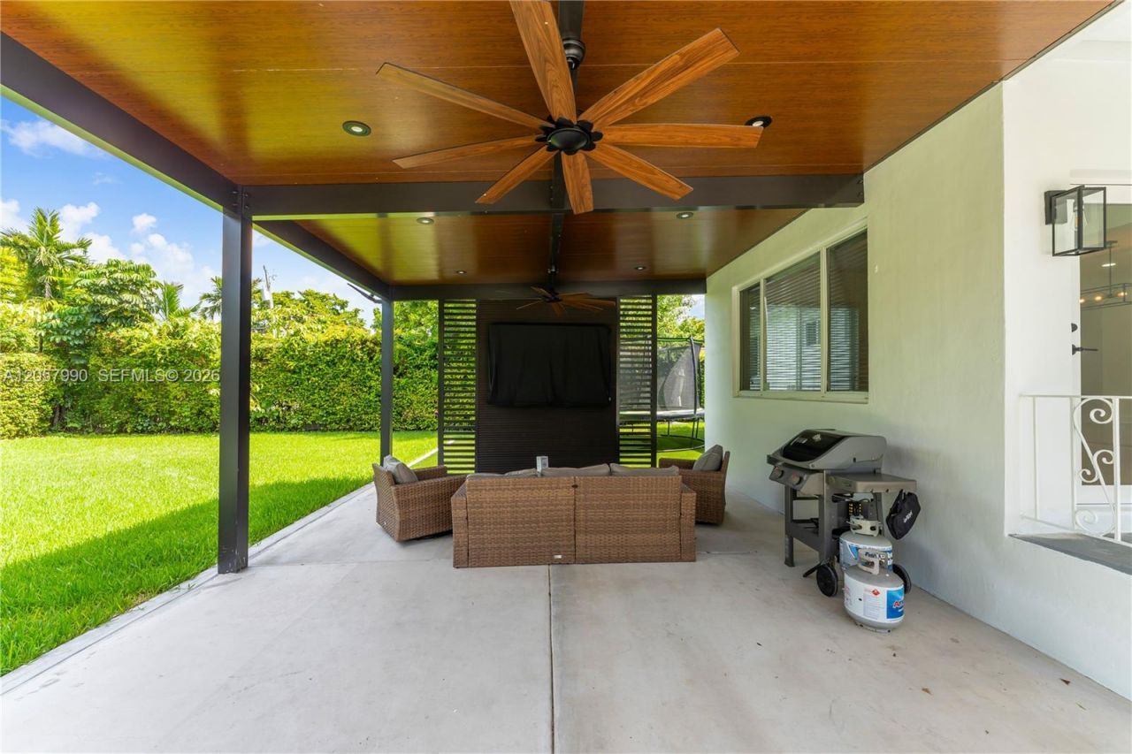 2031 SW 66th Ave , Unit 2031, West Miami, FL 33155 Photo