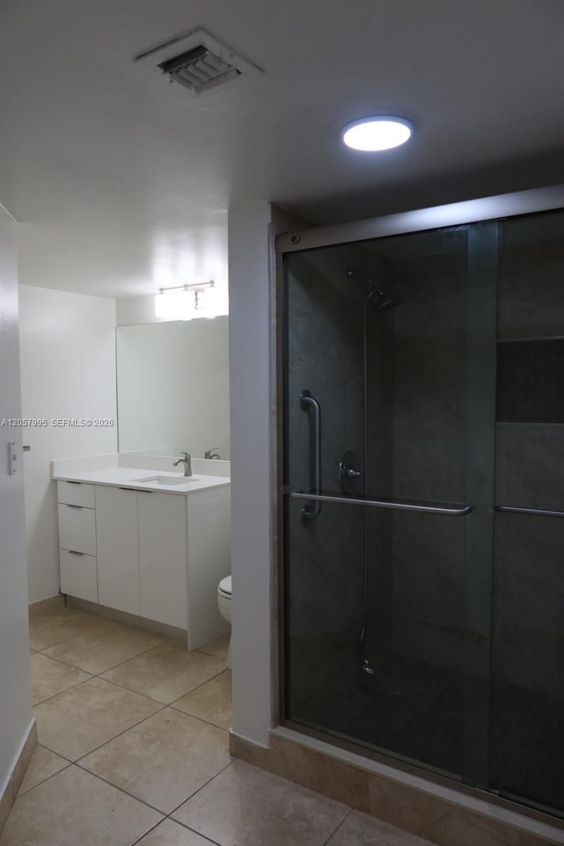 18340 NW 68th Ave , Unit A, Hialeah, FL 33015 Photo