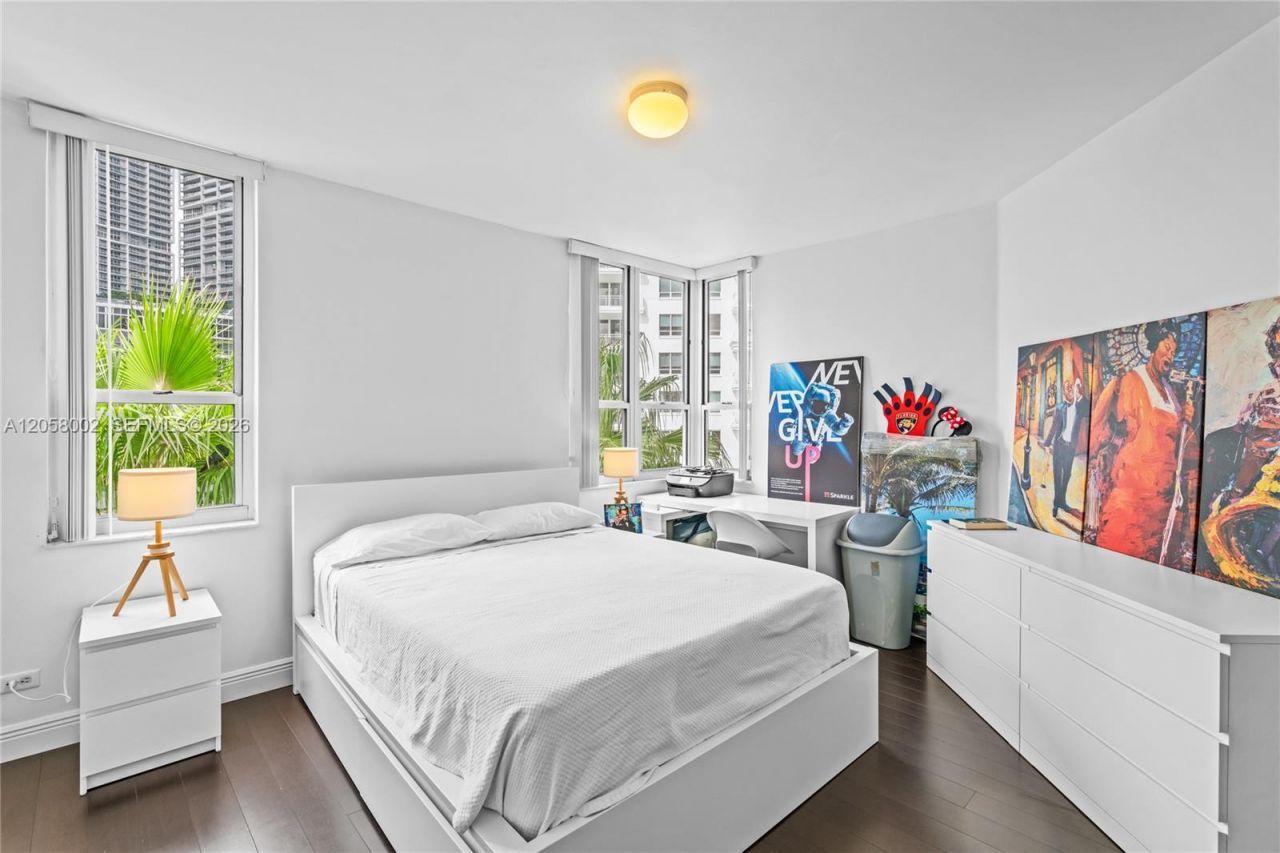 701 Brickell Key Blvd, Unit 604, Miami, FL 33131 Photo