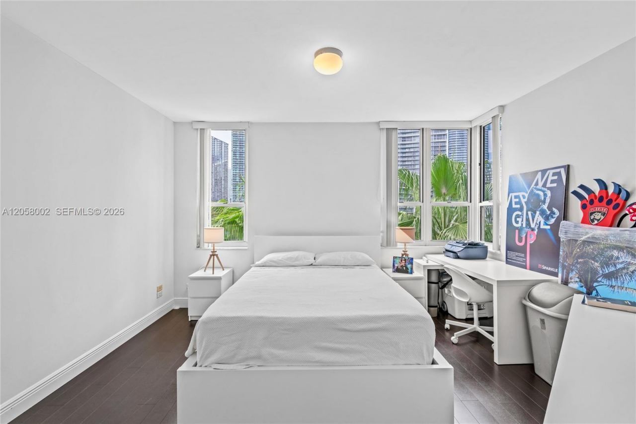 701 Brickell Key Blvd, Unit 604, Miami, FL 33131 Photo
