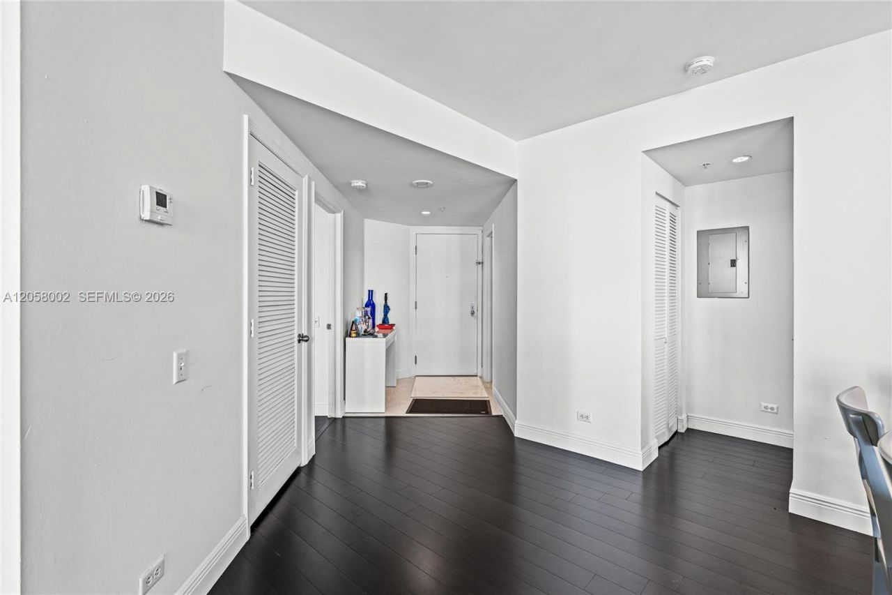 701 Brickell Key Blvd, Unit 604, Miami, FL 33131 Photo