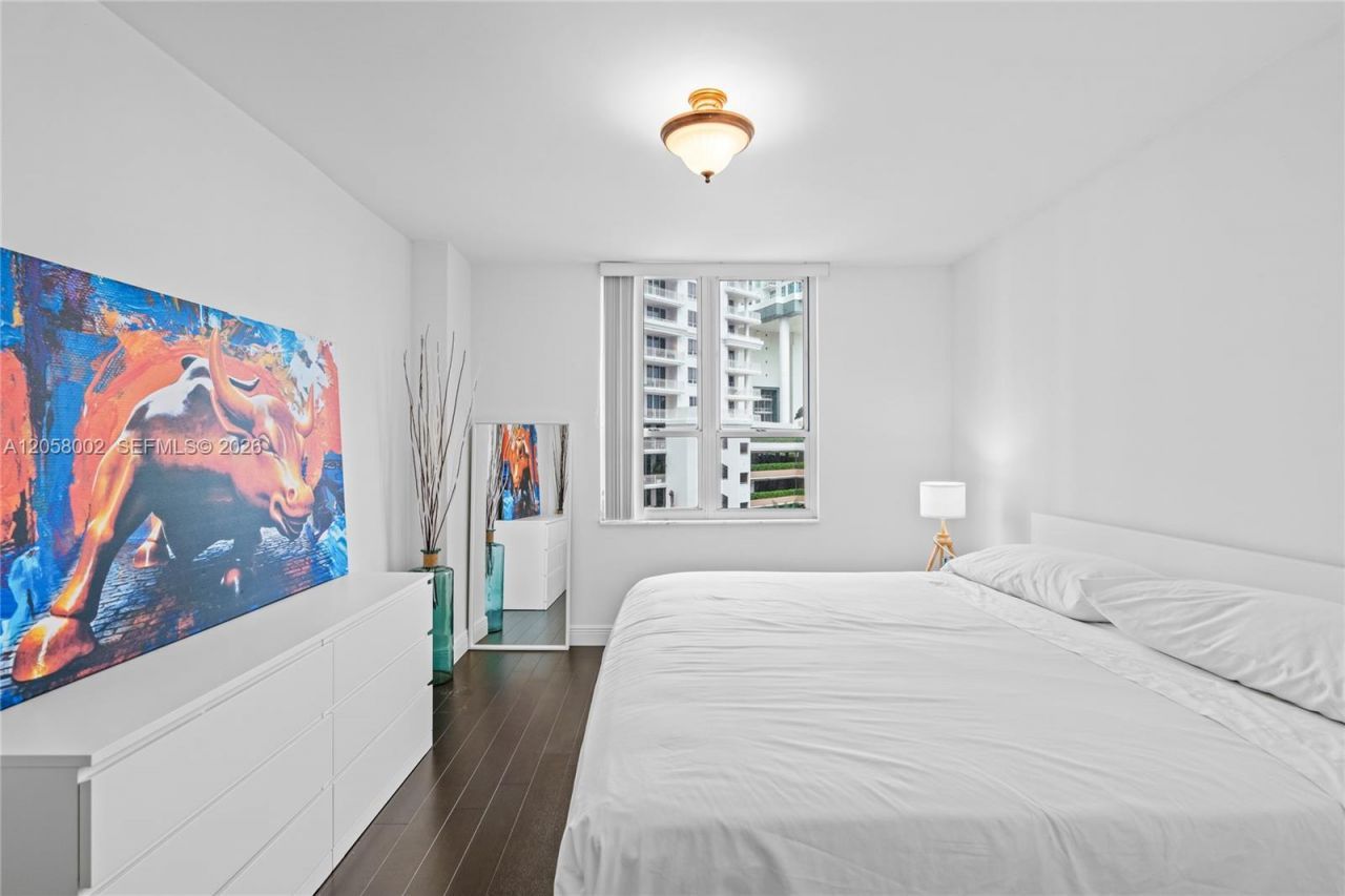 701 Brickell Key Blvd, Unit 604, Miami, FL 33131 Photo