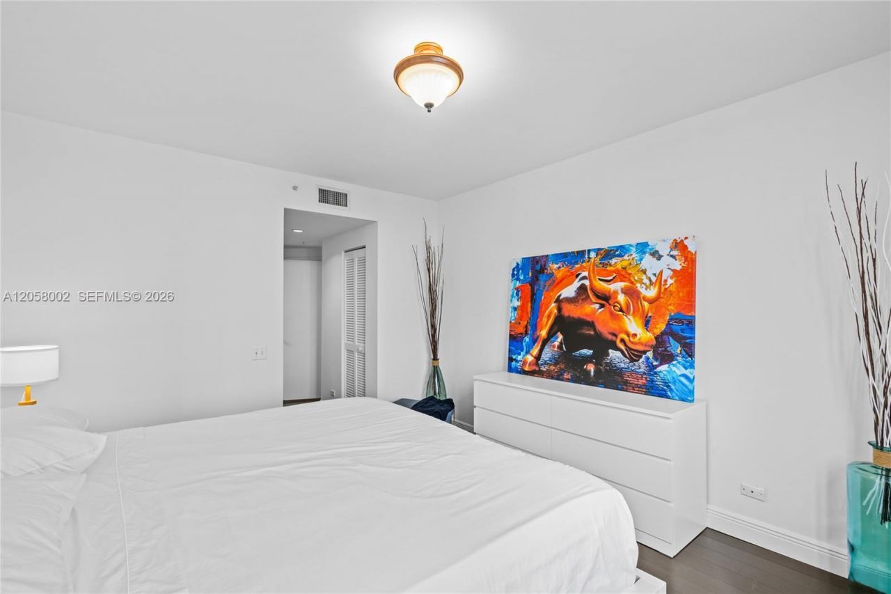 701 Brickell Key Blvd, Unit 604, Miami, FL 33131 Photo