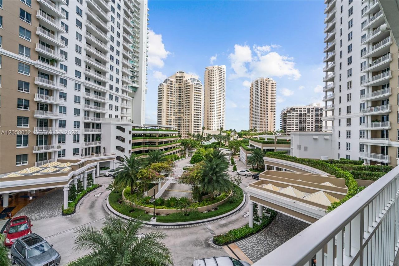 701 Brickell Key Blvd, Unit 604, Miami, FL 33131 Photo