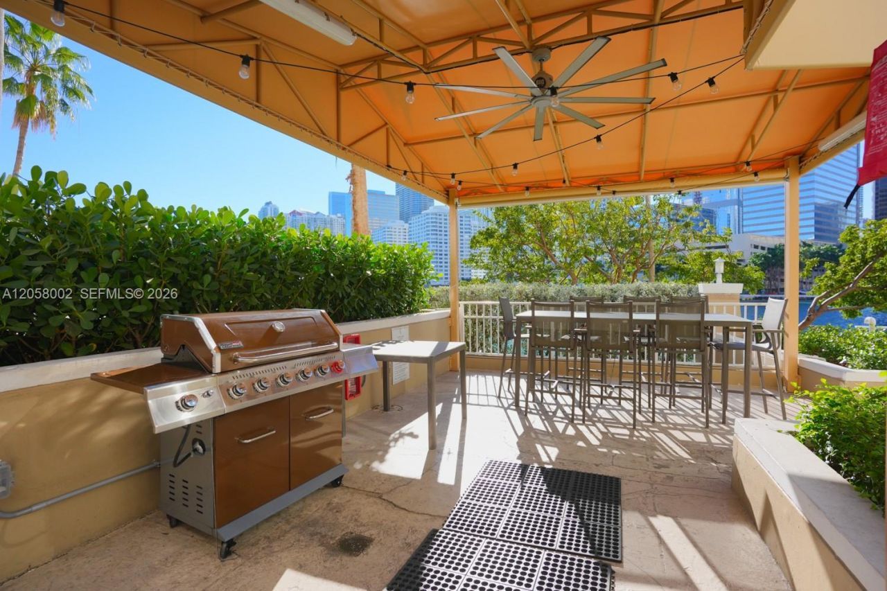 701 Brickell Key Blvd, Unit 604, Miami, FL 33131 Photo