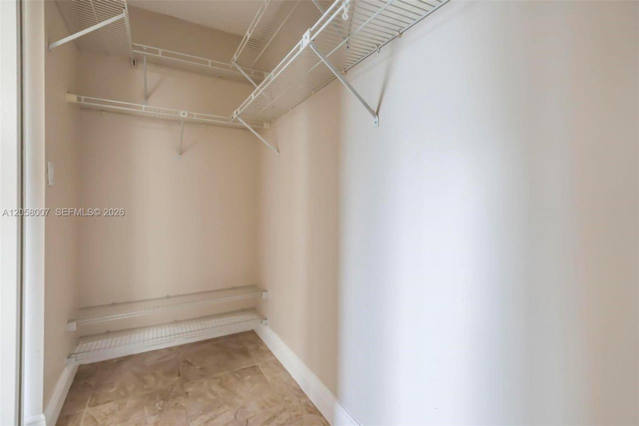 9937 NW 9th St Cir , Unit 12-19, Miami, FL 33172 Photo
