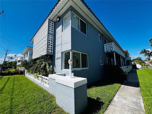 2045 Calais Dr , Unit 7, Miami Beach, FL 33141