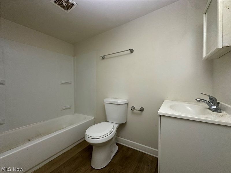 5885 Youngstown Hubbard Road, Unit 6, Hubbard, OH 44425 Photo 6