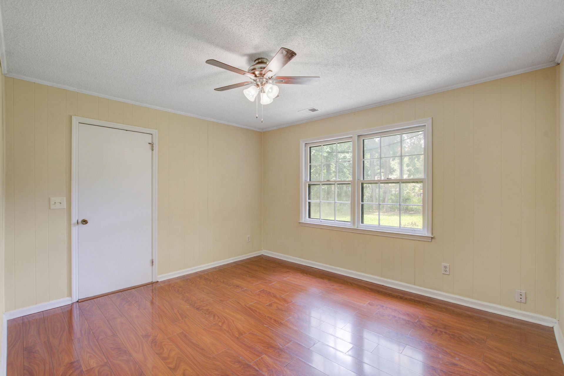 111 Miley Drive Photo 17