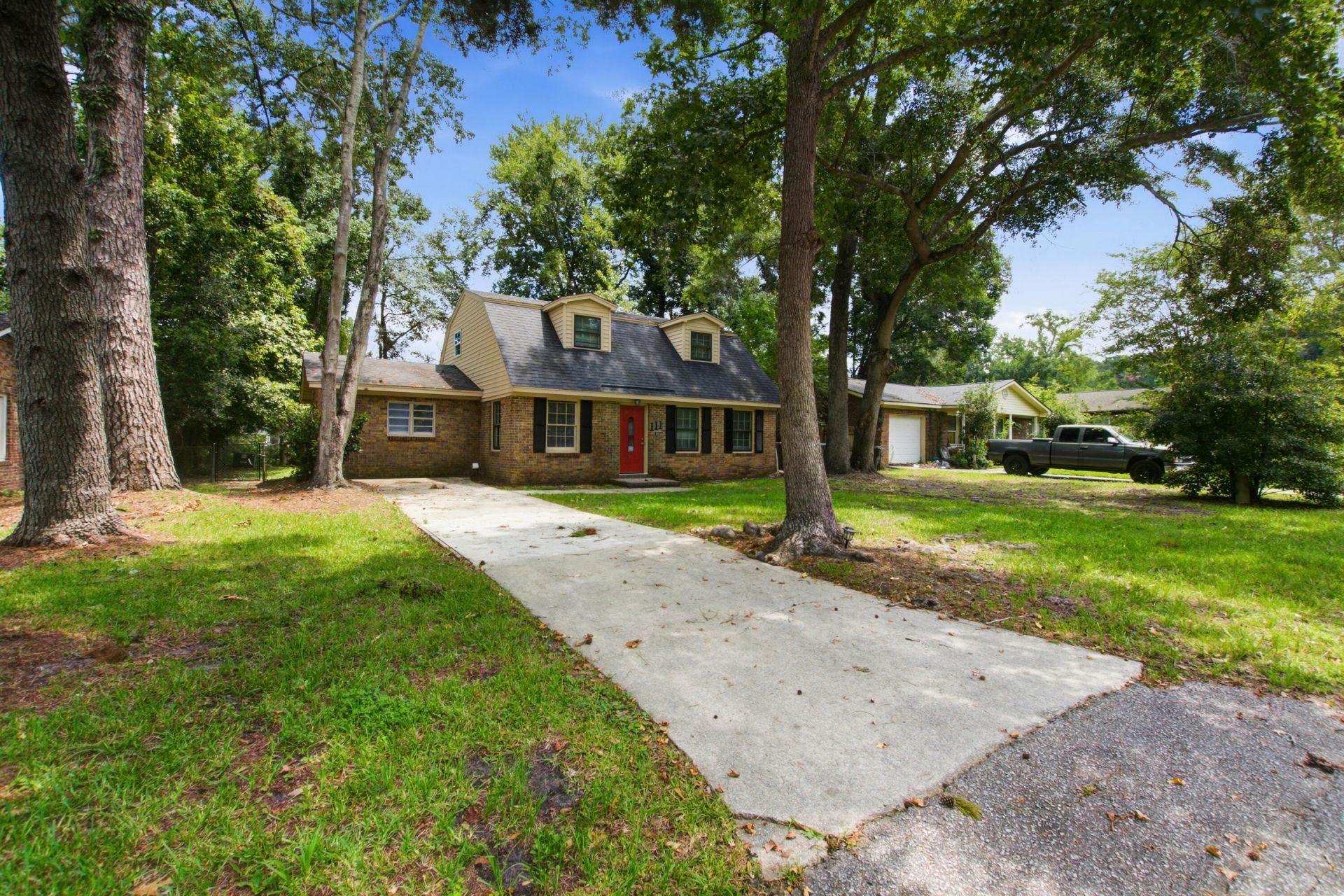 111 Miley Drive Photo 4
