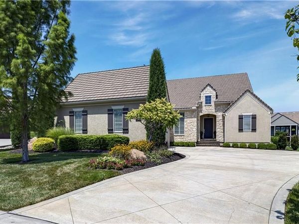 3122 W 150th Terrace, Overland Park, KS 66224