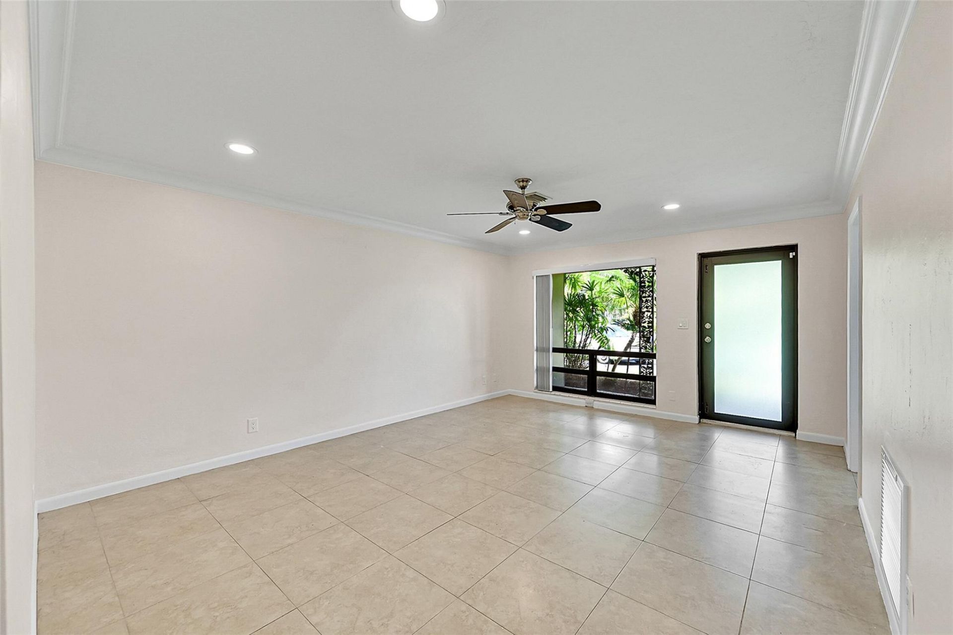 2200 NE 54th Street, Unit East, Fort Lauderdale, FL 33308 Photo