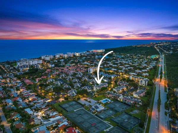 1605 S US Highway, Unit V6-104, Jupiter, FL 33477