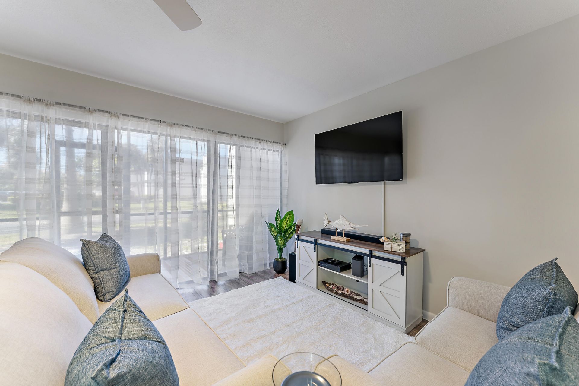 1605 S Us Highway, Unit V6-104, Jupiter, FL 33477 Photo