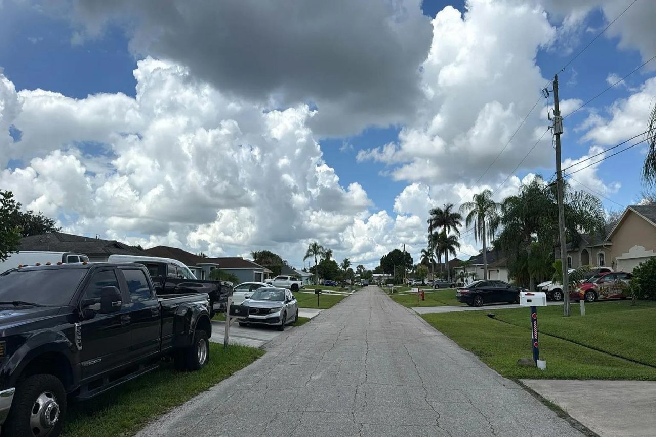 331 SW De Gouvea Terrace , Other Florida, FL 34984 Photo