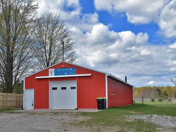 11844 US-31 S, Interlochen, MI 49643