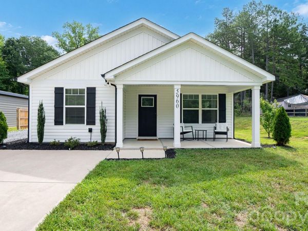 5960 Charlie Walker Road , Kannapolis, NC 28081