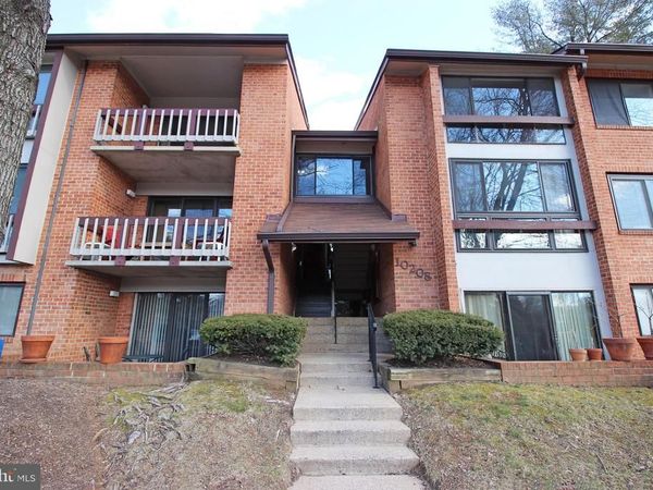 10208 BUSHMAN DRIVE , Unit 421, OAKTON, VA 22124