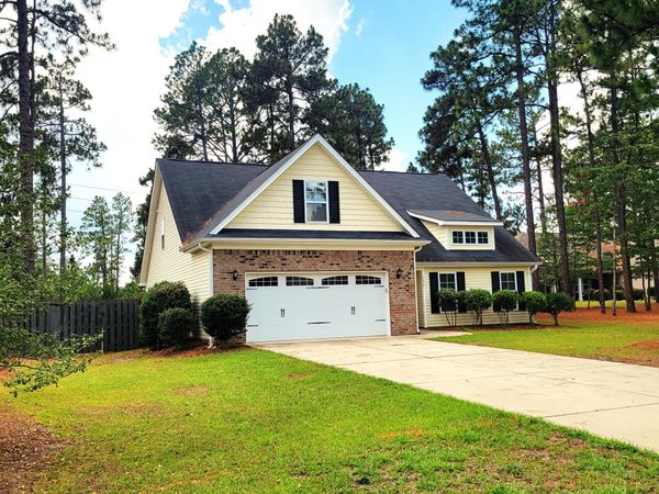 140 Wheeling Drive , Pinehurst, NC 28374