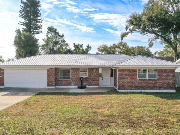 124 SHELLEY DRIVE , WINTER HAVEN, FL 33884