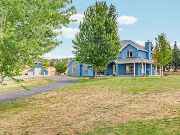 5597 Highway 66, Ashland, OR 97520