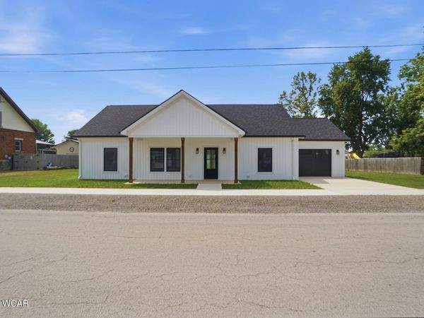 135 Sycamore Street, Convoy, OH 45832