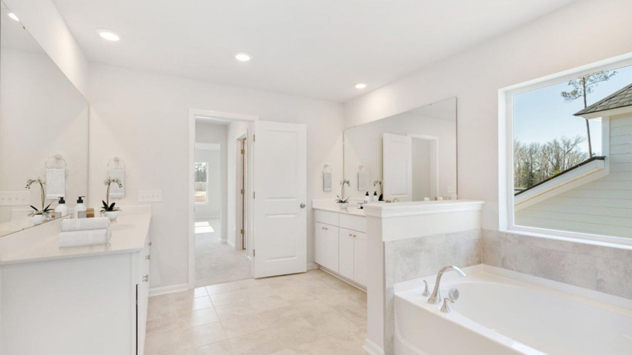 1006 Lettered Olive Lane Photo 8